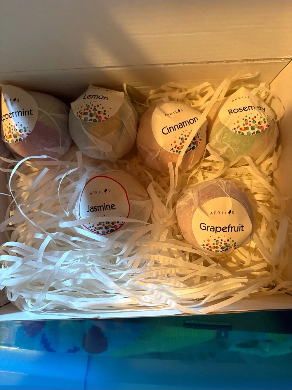 APRIL'S Bath Bombs - 6 bath bombs